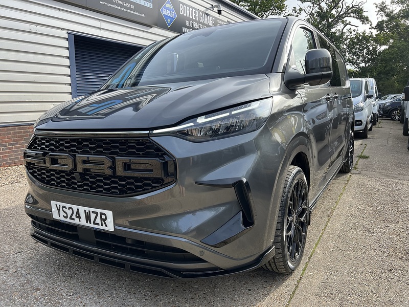 Ford Transit Custom 320 Limited Sport Pack - U890