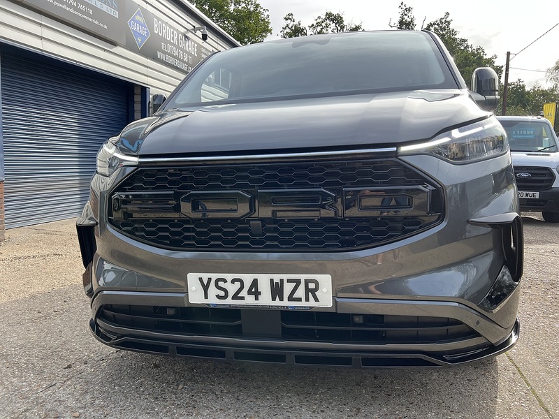 Ford Transit Custom 320 Limited Sport Pack - U890