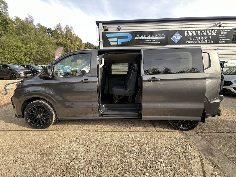 Ford Transit Custom 320 Limited Sport Pack - U890