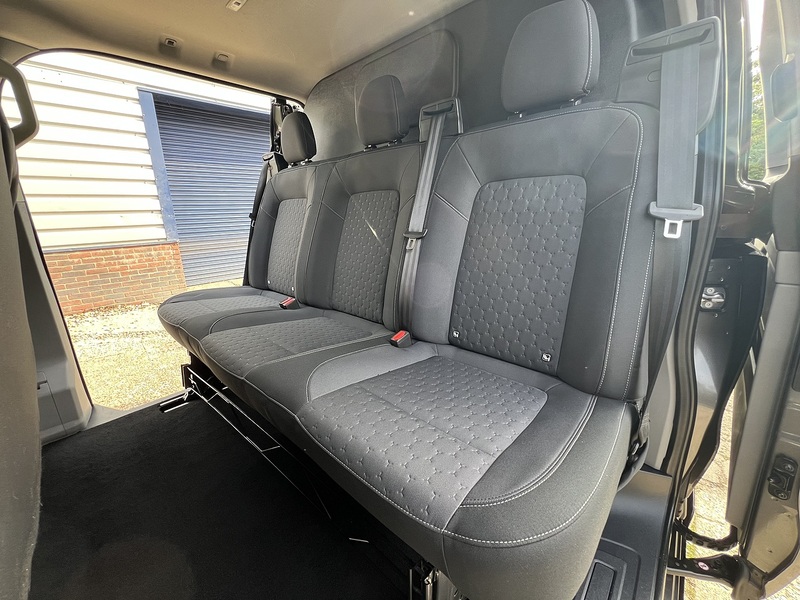 Ford Transit Custom 320 Limited Sport Pack - U890
