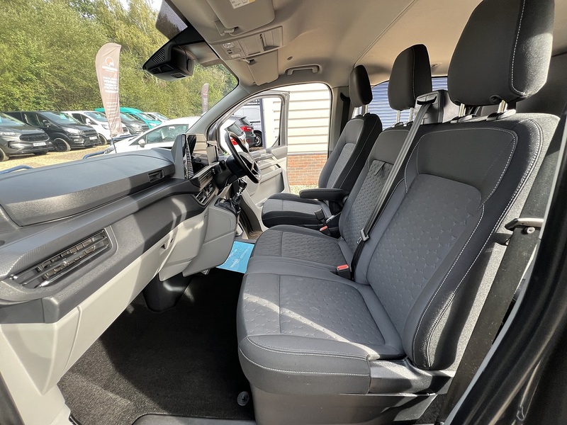 Ford Transit Custom 320 Limited Sport Pack - U890