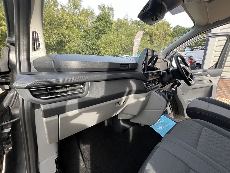 Ford Transit Custom 320 Limited Sport Pack - U890
