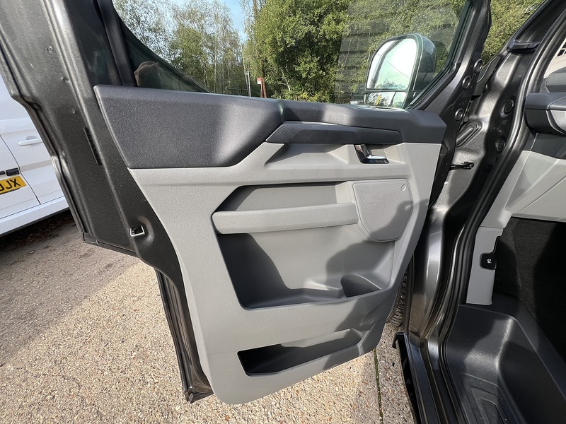 Ford Transit Custom 320 Limited Sport Pack - U890
