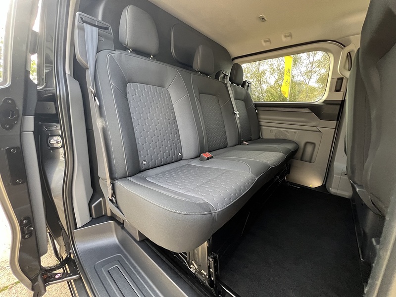 Ford Transit Custom 320 Limited Sport Pack - U890