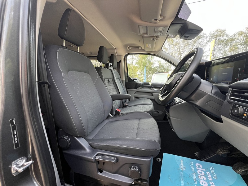 Ford Transit Custom 320 Limited Sport Pack - U890