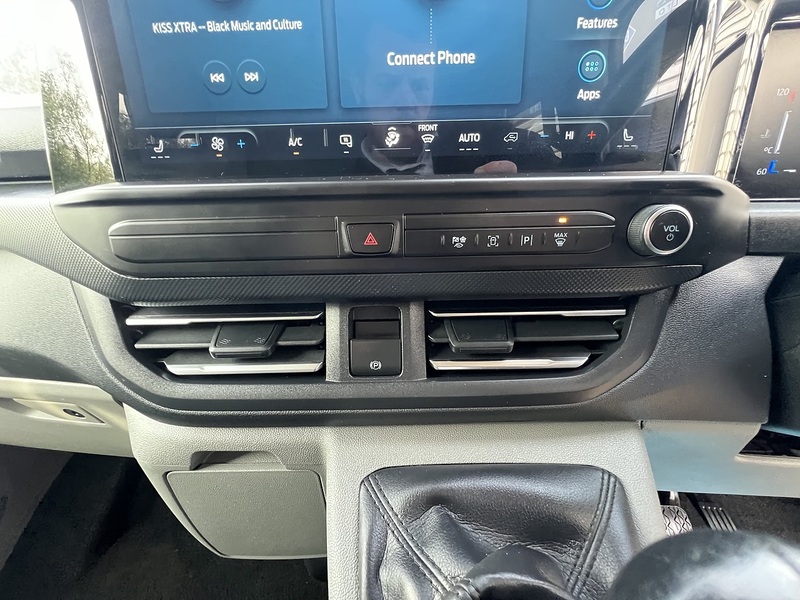 Ford Transit Custom 320 Limited Sport Pack - U890