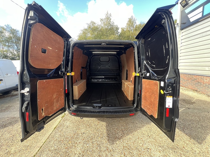 Ford Transit Custom 280 Limited Sport Pack - U891