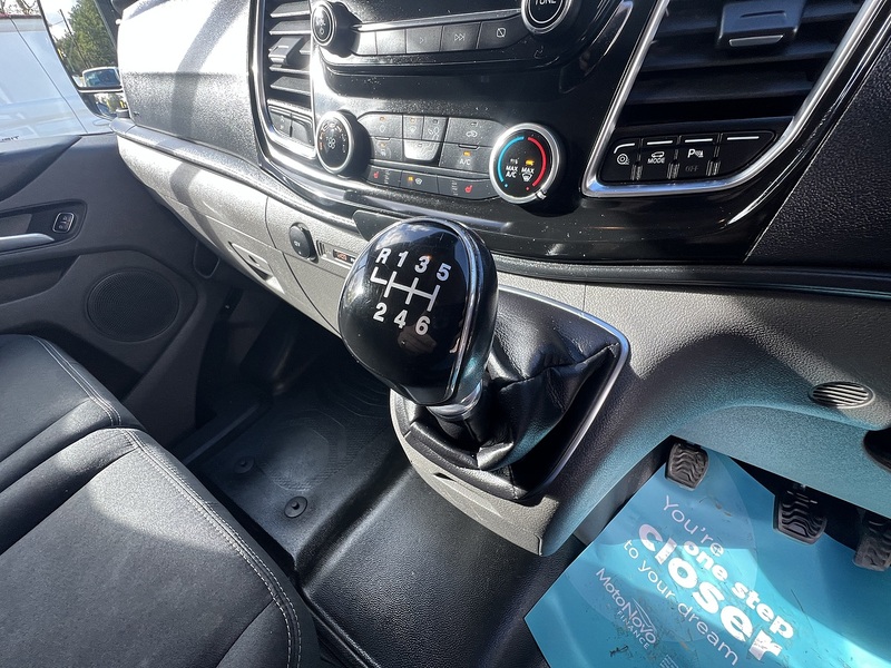 Ford Transit Custom 280 Limited Sport Pack - U891
