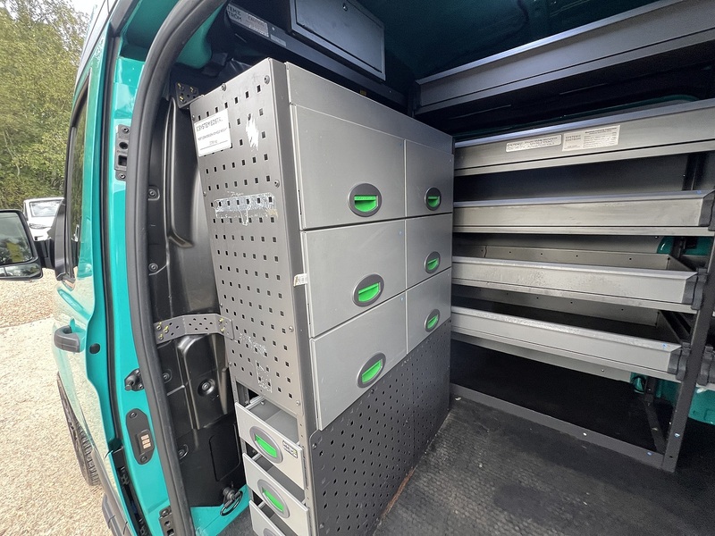 Ford Transit Custom 340 Trend Sport Pack - U892