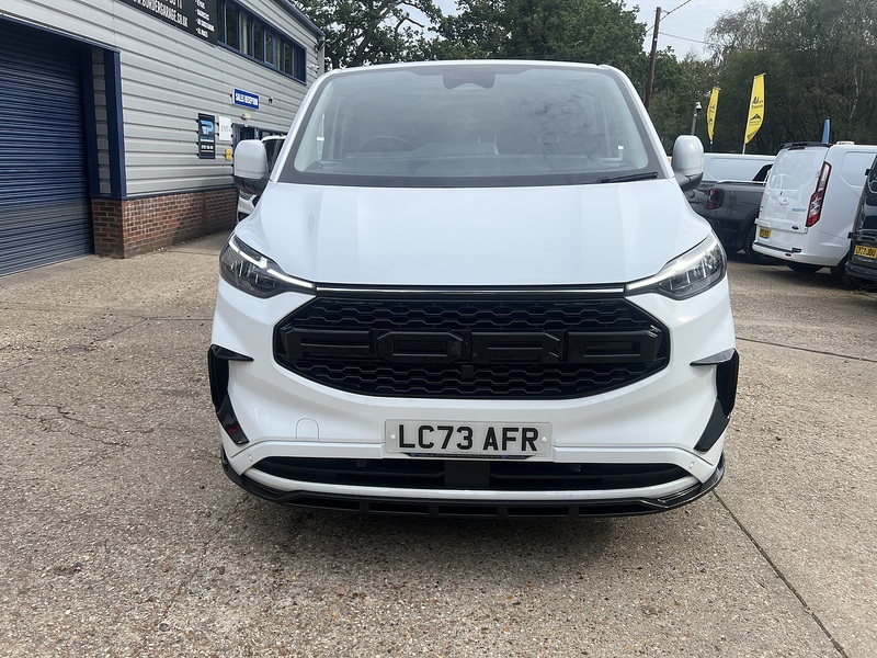 Ford Transit Custom 300 Limited Sport Pack - U895
