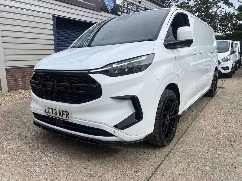 Ford Transit Custom 300 Limited Sport Pack - U895