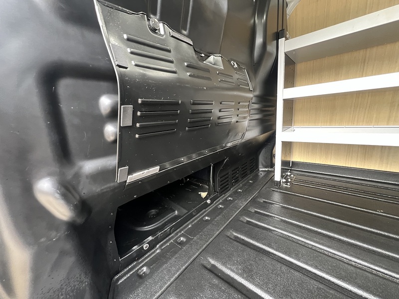 Ford Transit Custom 300 Limited Sport Pack - U895