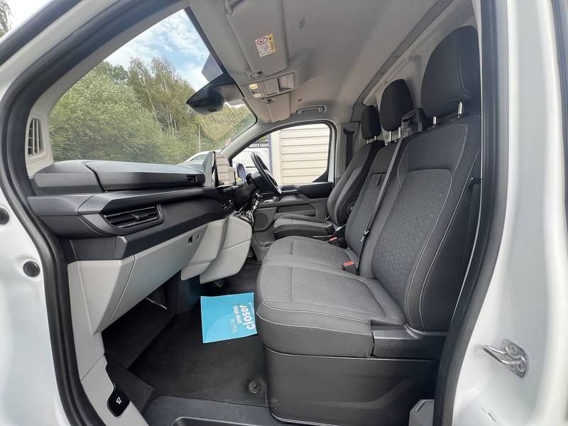 Ford Transit Custom 300 Limited Sport Pack - U895