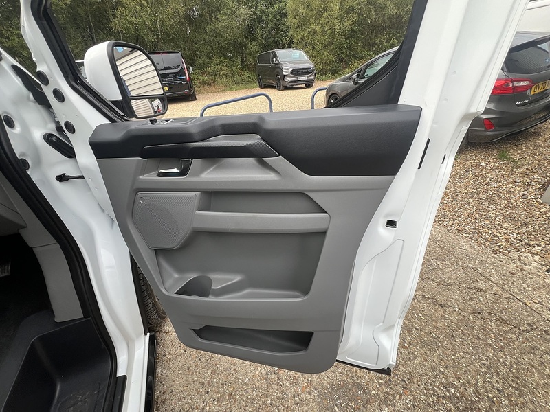 Ford Transit Custom 300 Limited Sport Pack - U895
