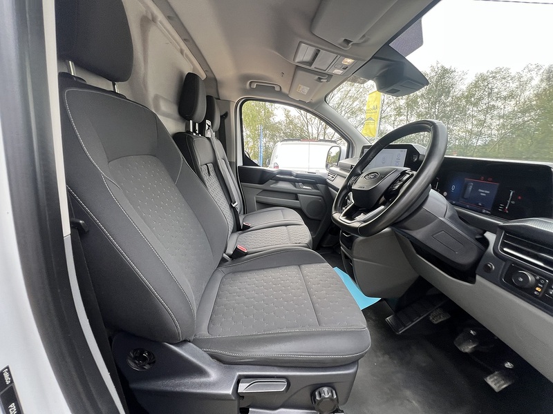Ford Transit Custom 300 Limited Sport Pack - U895