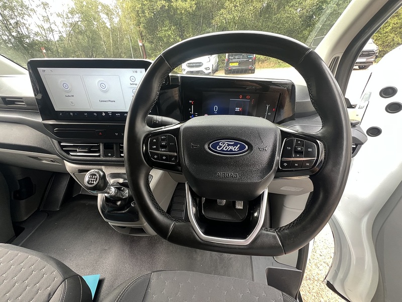 Ford Transit Custom 300 Limited Sport Pack - U895