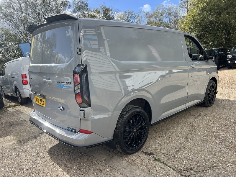 Ford Transit Custom 280 Limited Sport Pack - U897