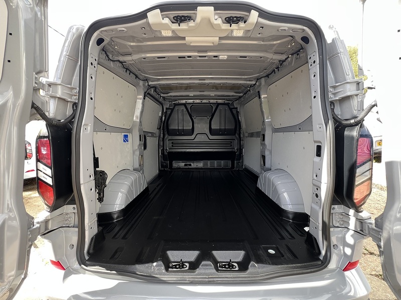 Ford Transit Custom 280 Limited Sport Pack - U897
