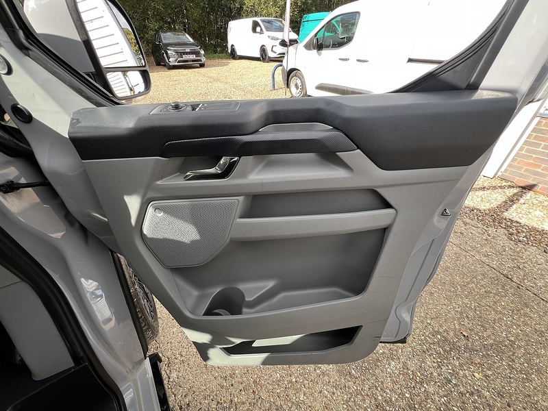 Ford Transit Custom 280 Limited Sport Pack - U897