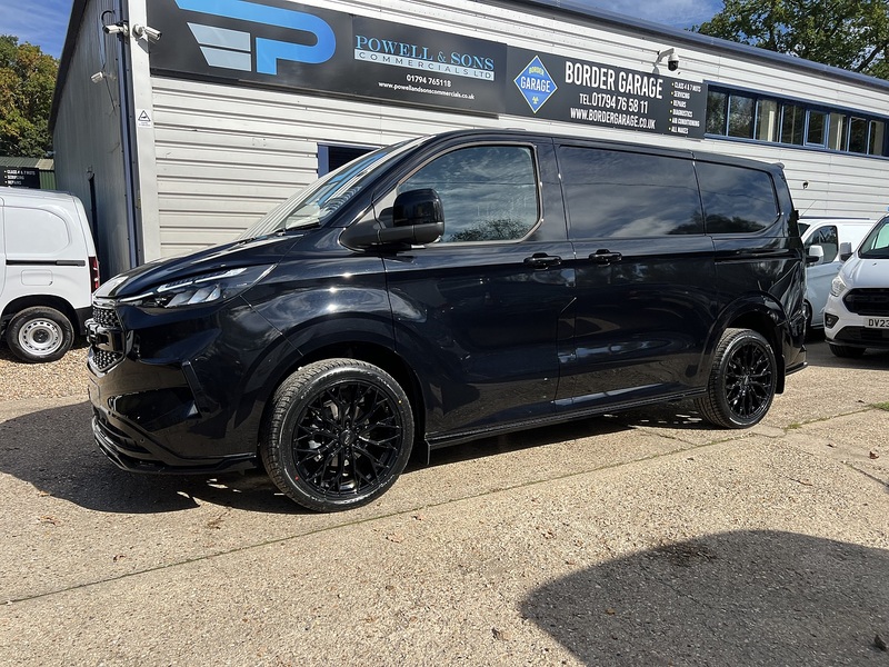 Ford Transit Custom 280 Limited Sport Pack - U898
