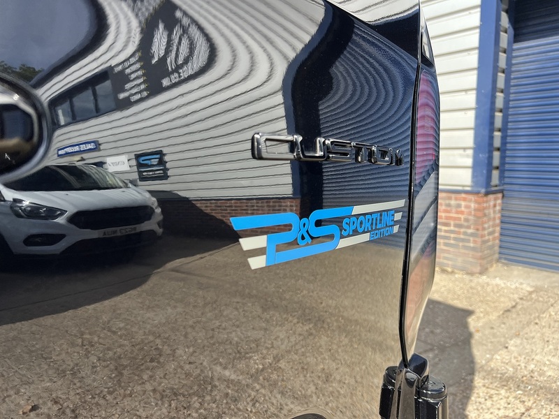 Ford Transit Custom 280 Limited Sport Pack - U898