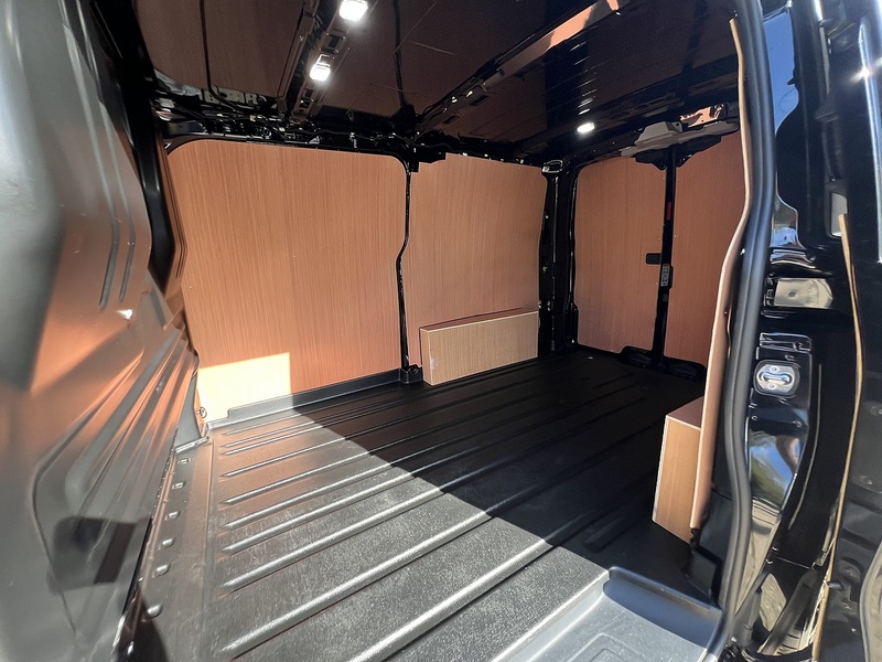Ford Transit Custom 280 Limited Sport Pack - U898