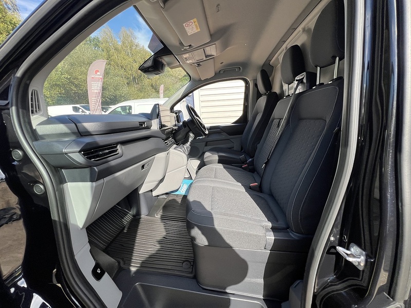 Ford Transit Custom 280 Limited Sport Pack - U898