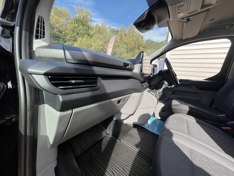 Ford Transit Custom 280 Limited Sport Pack - U898