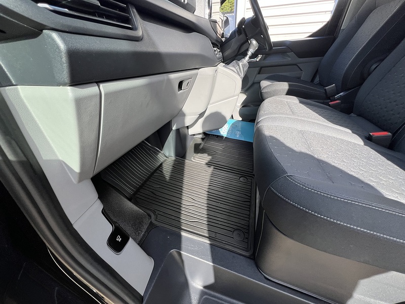 Ford Transit Custom 280 Limited Sport Pack - U898