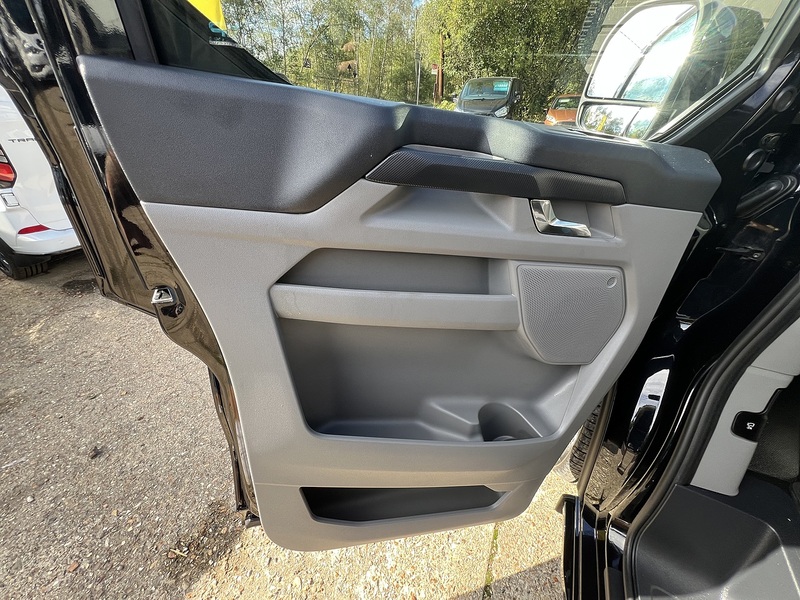 Ford Transit Custom 280 Limited Sport Pack - U898
