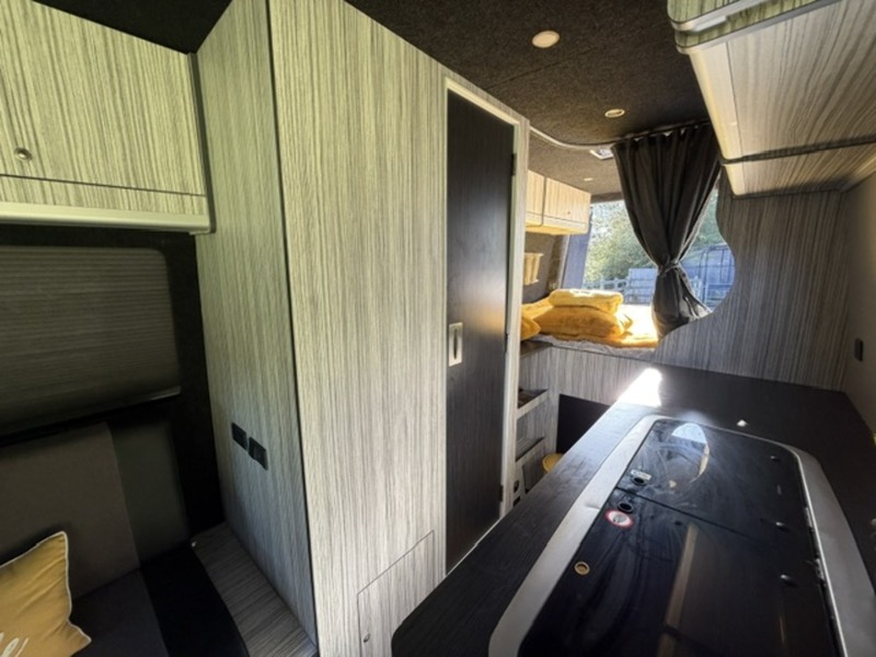 Volkswagen Crafter TDI CR35 Camper - U900