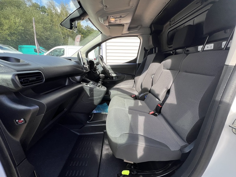 Vauxhall Combo Turbo D 2300 Pro - U903