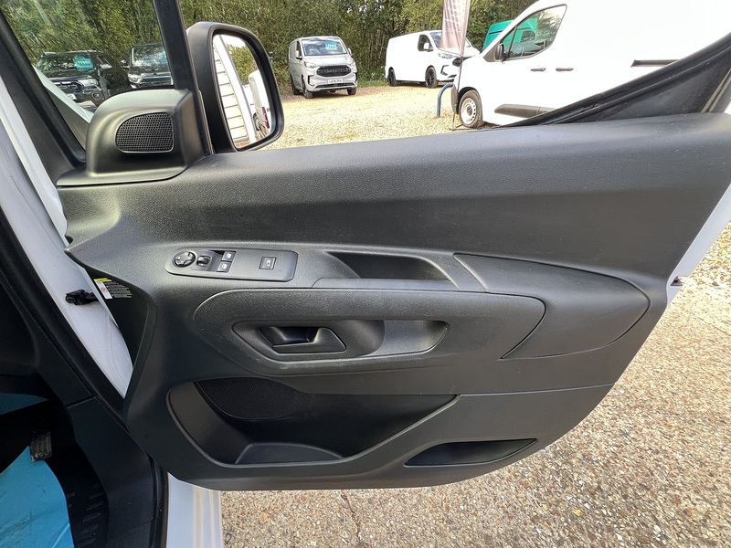 Vauxhall Combo Turbo D 2300 Pro - U903