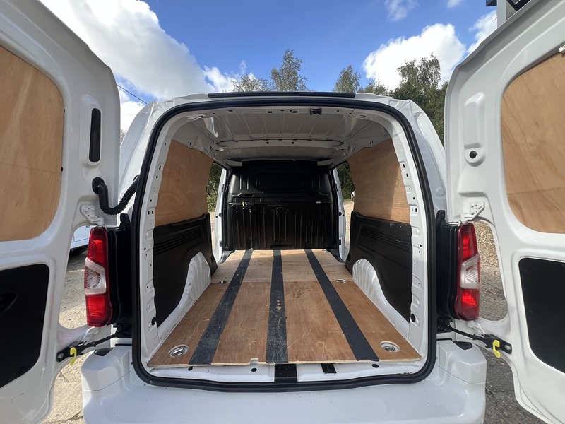 Vauxhall Combo Turbo D 2300 Pro - U904