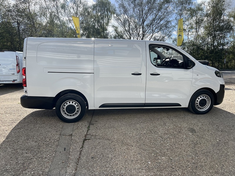 Vauxhall Vivaro Turbo D 2900 Dynamic - U905