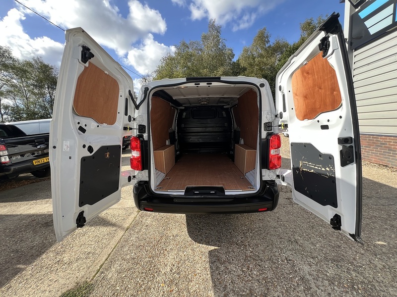 Vauxhall Vivaro Turbo D 2900 Dynamic - U905