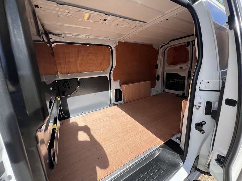Vauxhall Vivaro Turbo D 2900 Dynamic - U905