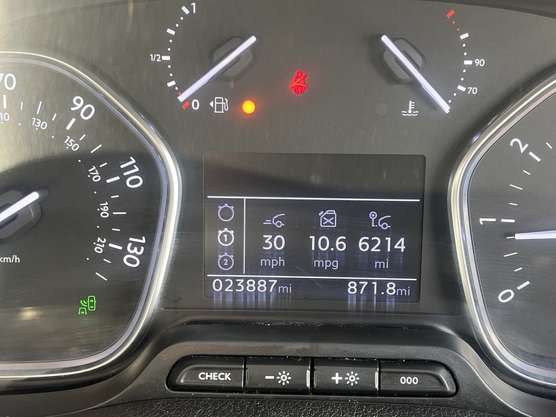 Vauxhall Vivaro Turbo D 2900 Dynamic - U905