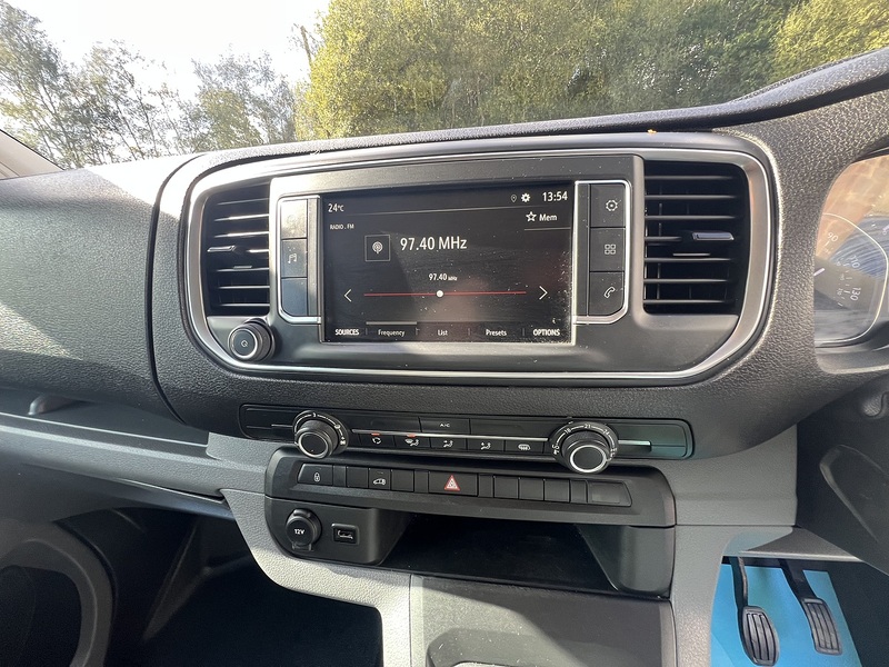 Vauxhall Vivaro Turbo D 2900 Dynamic - U905