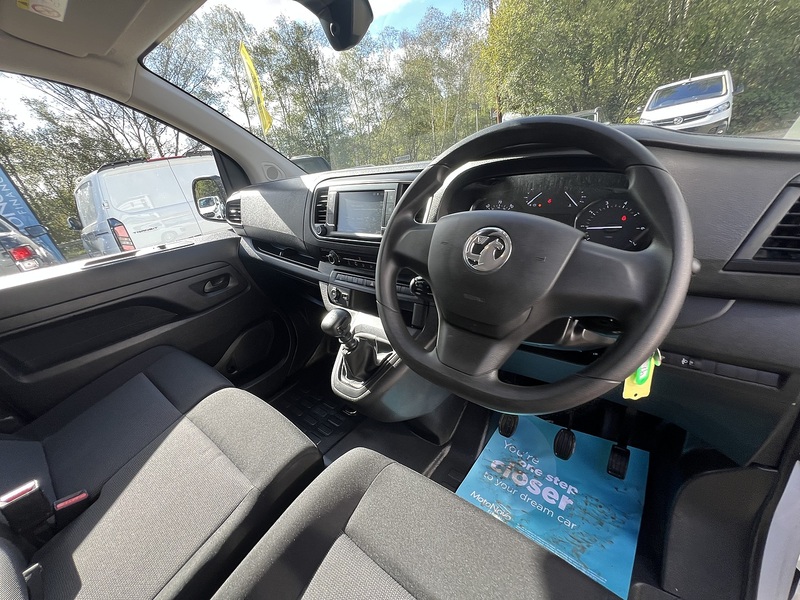 Vauxhall Vivaro Turbo D 2900 Pro - U906