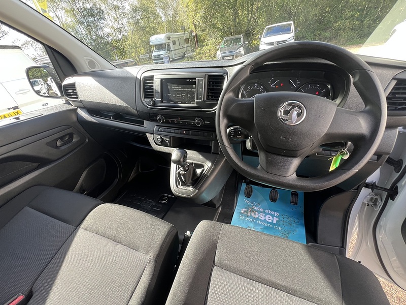 Vauxhall Vivaro Turbo D 2900 Pro - U906