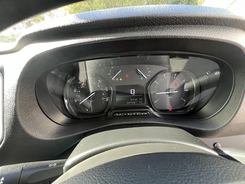 Vauxhall Vivaro Turbo D 2900 Pro - U906