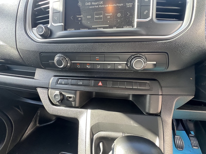 Vauxhall Vivaro Turbo D 2900 Pro - U906