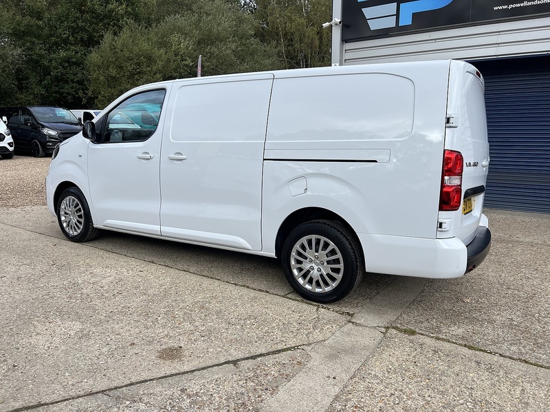 Vauxhall Vivaro Turbo D 2900 Pro - U907