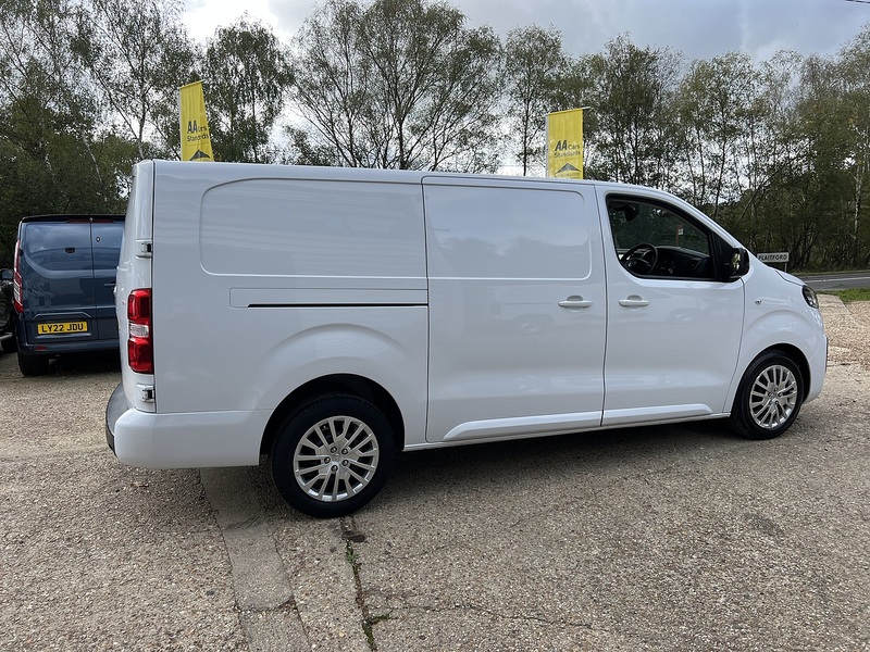 Vauxhall Vivaro Turbo D 2900 Pro - U907