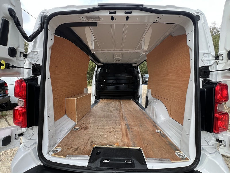 Vauxhall Vivaro Turbo D 2900 Pro - U907
