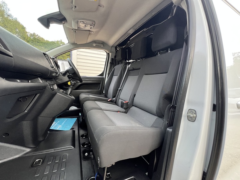 Vauxhall Vivaro Turbo D 2900 Pro - U907