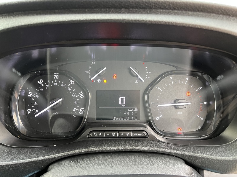 Vauxhall Vivaro Turbo D 2900 Pro - U907