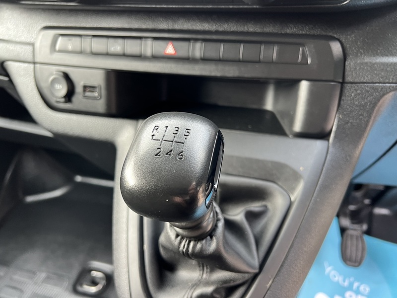 Vauxhall Vivaro Turbo D 2900 Pro - U907