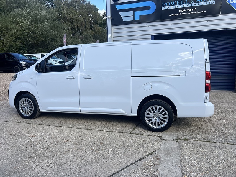 Peugeot Expert BlueHDi 1000 Asphalt Premium + - U908